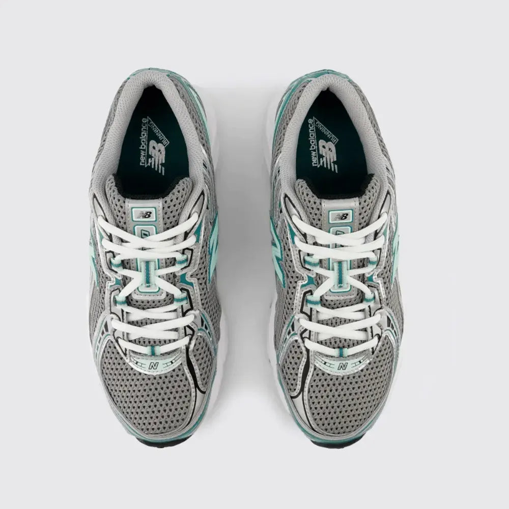 New Balance 740 Silver Metallic New Spruce