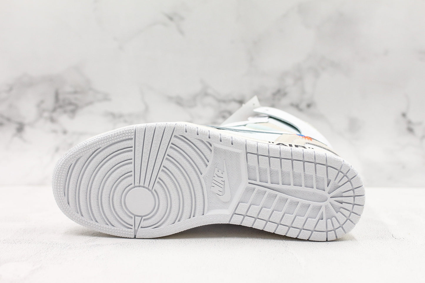 Nike Jordan 1 Retro High x Off White Weiß 